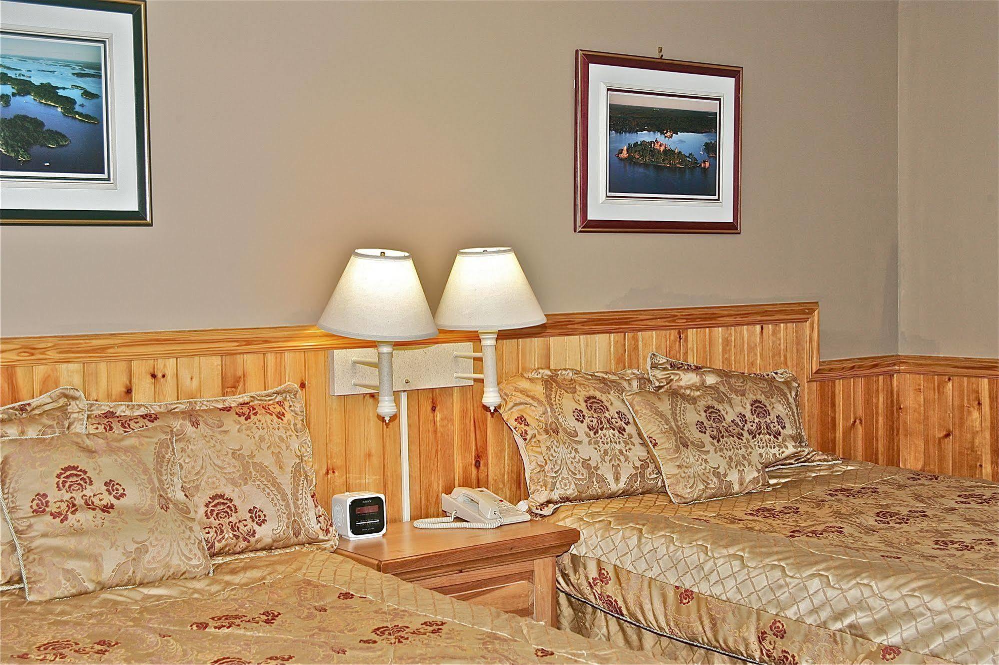 Stone Fence Resort Ogdensburg Exterior foto